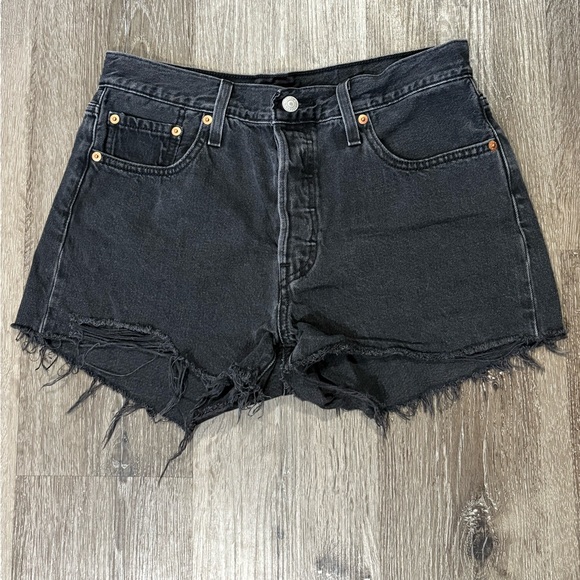 Levi’s 501 Faded Black Denim Shorts - Picture 2 of 4